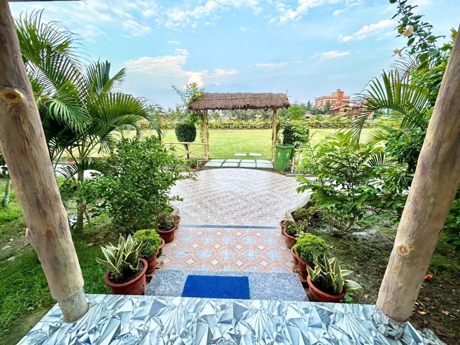 Palli Bangla Resort, Near Ruby Hospital, Anandapur Calcutta  Esterno foto