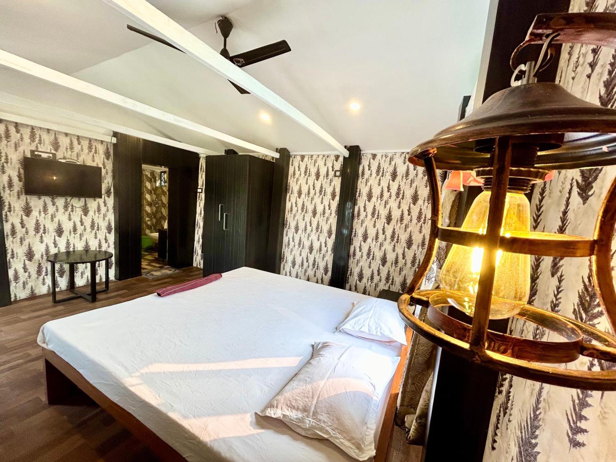 Palli Bangla Resort, Near Ruby Hospital, Anandapur Calcutta  Esterno foto
