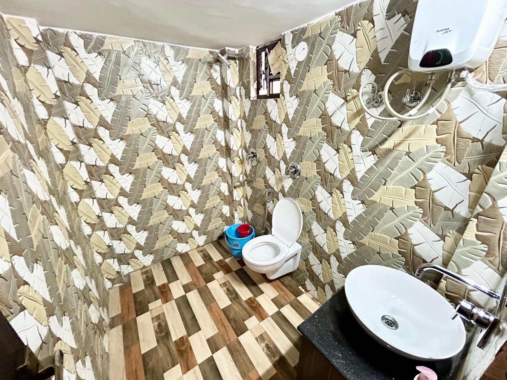 Palli Bangla Resort, Near Ruby Hospital, Anandapur Calcutta  Esterno foto